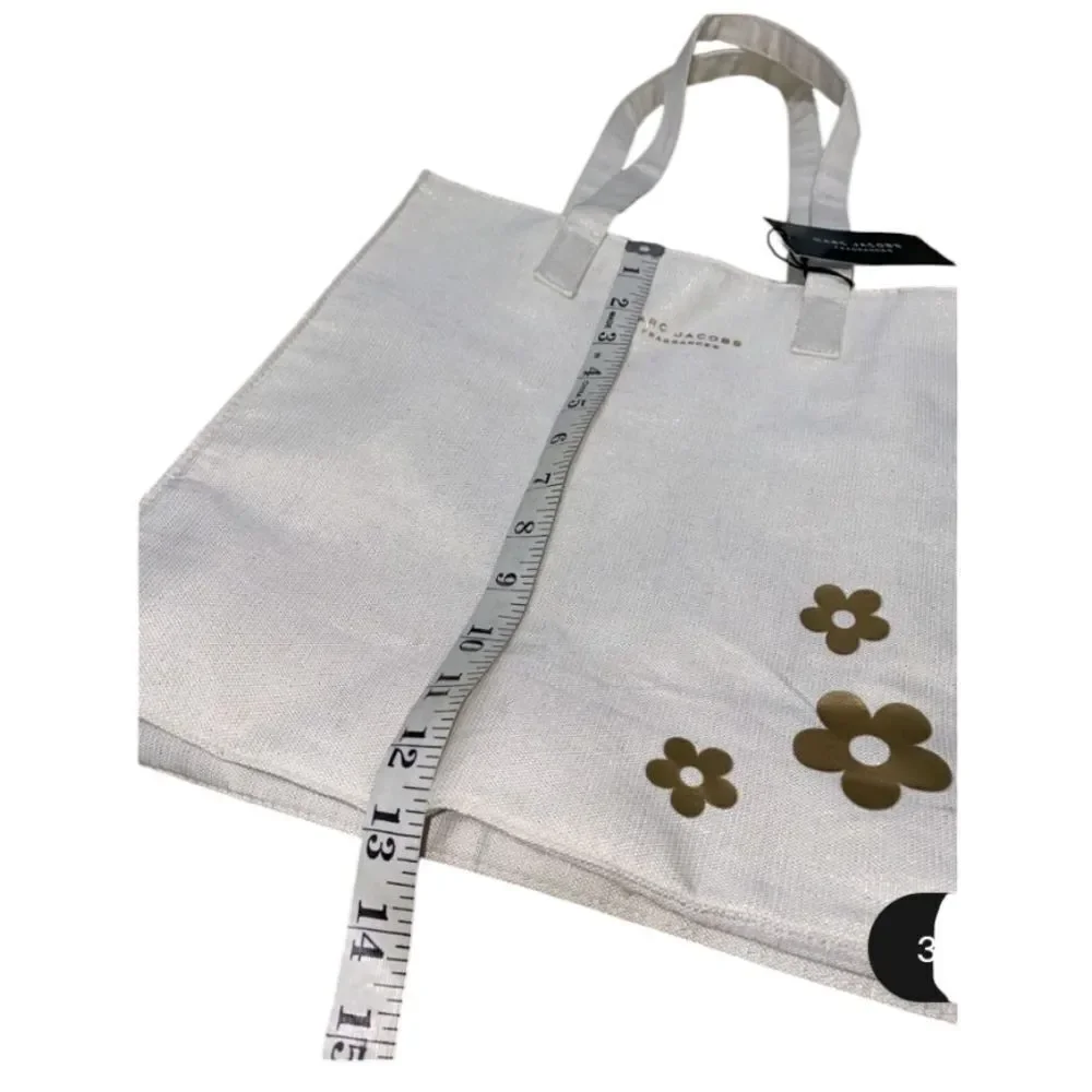 NWT Marc Jacobs Fragrances Limited Edition Cream Tote Bag Gold Daisy